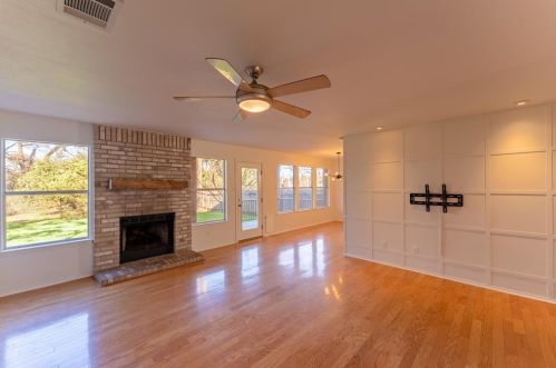 4202 Cortina Dr, Austin TX  78749-4926 exterior