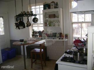 21 Putnam Ave, Cambridge MA  02139-2917 exterior