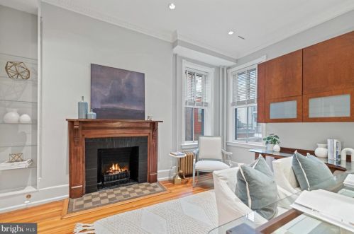 2010 Hillyer Pl, Washington DC 20009-1006 exterior