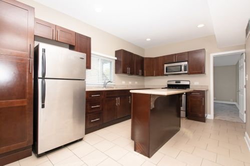 1936 13 Ave, Broadview IL 60155-3176 exterior