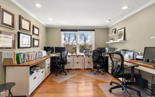 103 Buttonwood Dr, Huntington Station NY 11746-4803 exterior