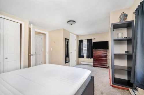 587 Main St, Hartford CT 06109-1839 exterior