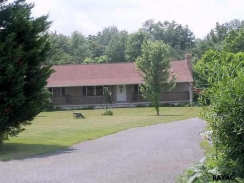 441 Basehoar Roth Rd, Littlestown, PA 17340-9735