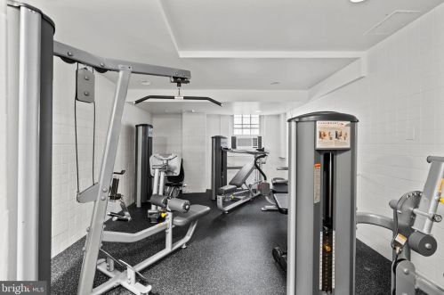 2737 Devonshire Pl, Washington DC  20008-3476 exterior