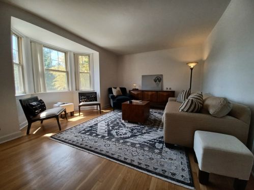 7918 Metropole St, Chicago, IL 60707-1034