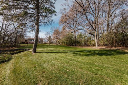 10430 Pne Rdg Rd, Milwaukee WI 53228-3236 exterior