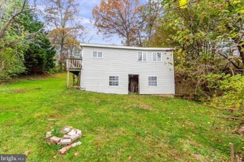 7515 Brightwater Bch Rd, Glen Burnie MD 21060-8410 exterior