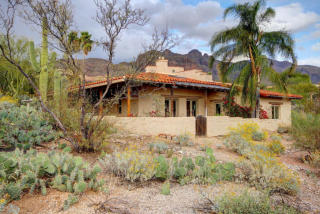 7161 Placita Sin Codicia, Tucson AZ  85718-1252 exterior