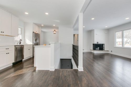 216 Hawes Ave, Saint Paul MN  55126-6232 exterior