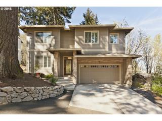 5868 Ralston Dr, Portland, OR 97239-2834