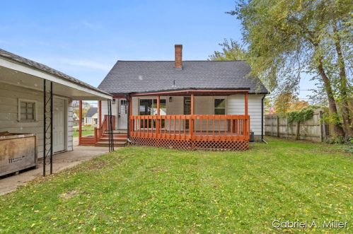 745 Cricklewood St, Wyoming MI exterior