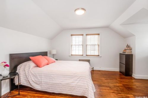 108 Fenimore St, Valley Stream NY 11580-3407 exterior