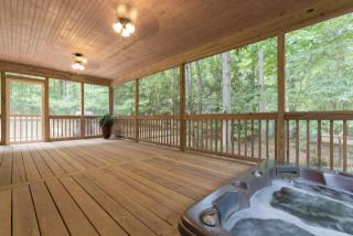 4400 Stryker Dr, Matthews NC  28104-6075 exterior