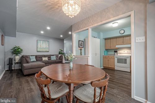 4 Orch Ct, Limerick PA 19468-2902 exterior