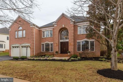 9818 Bald Cypress Dr, Rockville MD  20850-5412 exterior