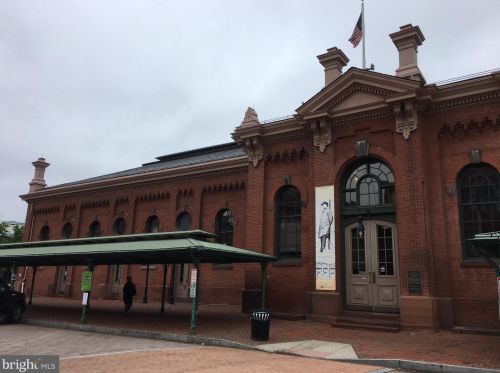 401 13th St, Washington DC  20002-6311 exterior