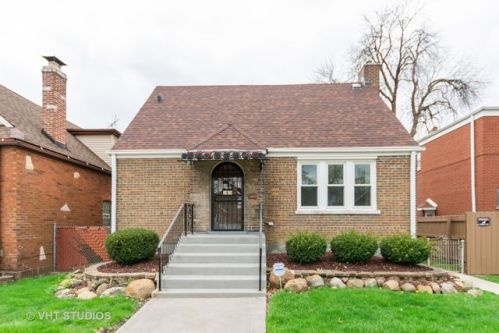 5914 Kilbourn Ave, Chicago IL  60646-5939 exterior