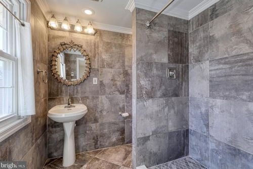 100 Acadia Dr, Riverton NJ 08077-3136 exterior