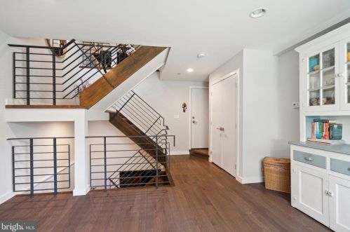 1195 21st St, Philadelphia PA  19146-0028 exterior