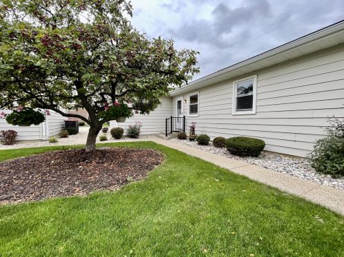 713 Andover St, Grand Rapids MI 49548-7610 exterior