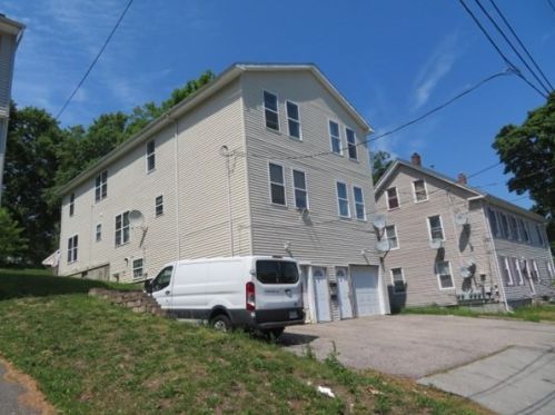 16 Edgeworth St, Worcester, MA 01605-3224