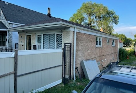 7427 May St, Chicago, IL 60621-1038