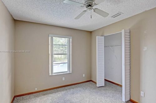 681 College Park Rd, Fort Pierce FL 34953-3330 exterior