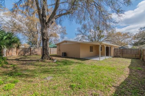 3503 Libby Loop, Tampa FL 33619-6538 exterior