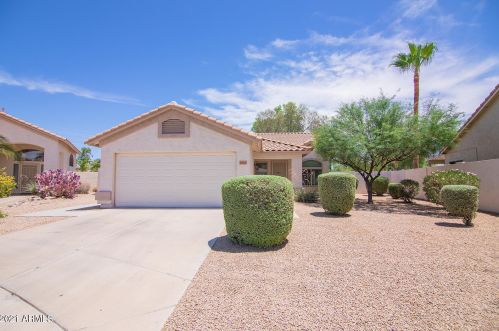 2071 Central Ct, Chandler, AZ 85286-8329