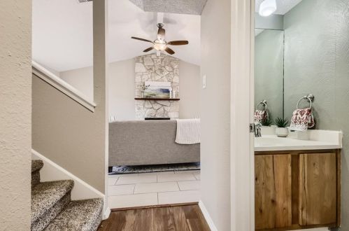 11506 Fence Post Trl, Austin TX 78750-1950 exterior