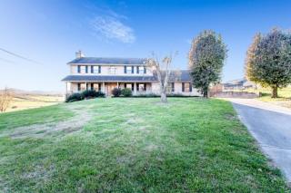 7118 Princess Ln, Knoxville, TN 37931-2529