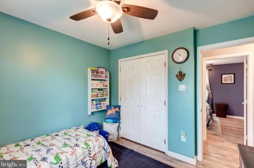 20 Colonial Ct, Littlestown PA 17340-1528 exterior