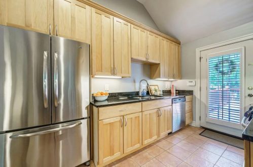 417 Deering Rd, Atlanta GA 30309-2267 exterior