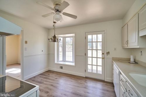 1816 Baldwin Dr, Mc Lean VA 22101-5051 exterior