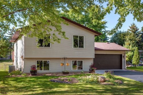 15127 Dunbar Blvd, Saint Paul MN 55124-6840 exterior