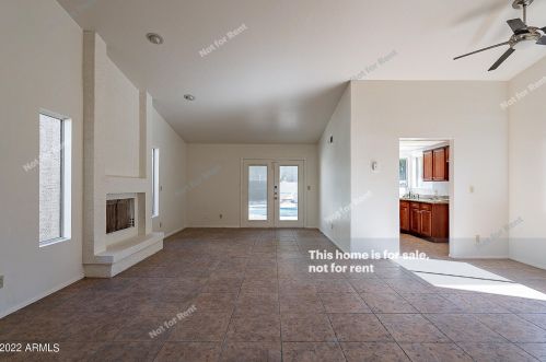 1393 Tamarisk Dr, Chandler AZ  85224-8502 exterior