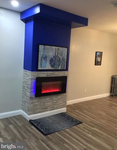 4343 9th St, Philadelphia, PA 19140-2226