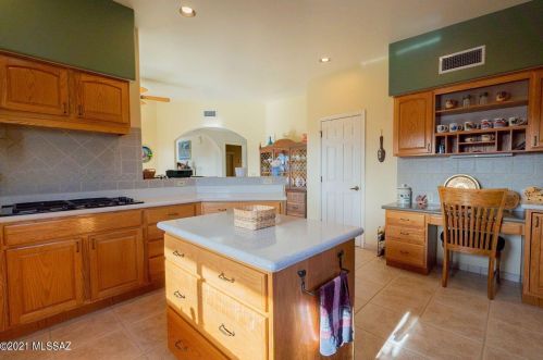 917 Placita Hermosura, Green Valley AZ 85614-4769 exterior