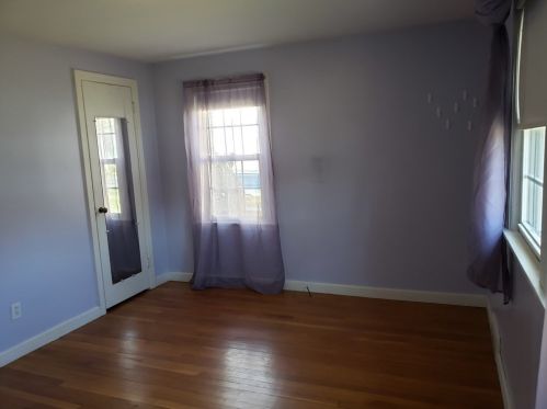 170 Meadowbrook Ave, West Springfield MA 01089-2946 exterior