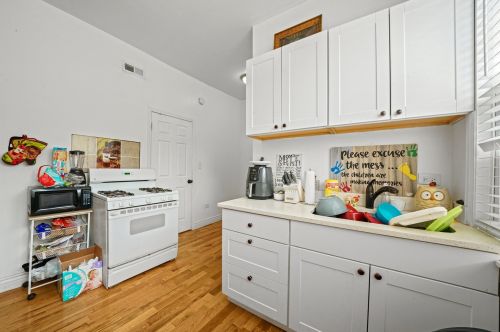 4856 Winchester Ave, Chicago IL 60609-4847 exterior