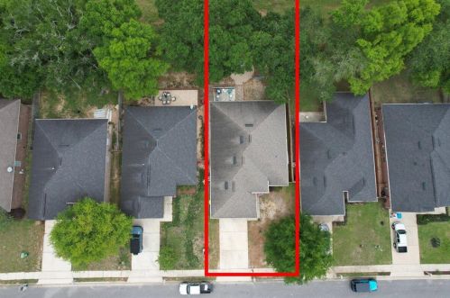 5789 Jade Moon Cir, Milton FL  32583-8582 exterior