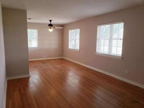 585 Classen Dr, Dallas TX  75218-1727 exterior