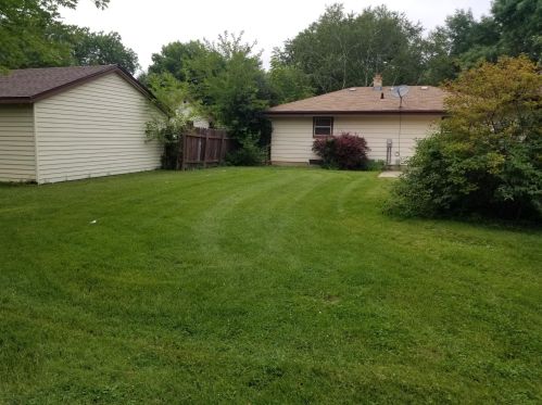 10339 Darnel Ave, Milwaukee, WI 53224-2646