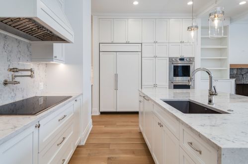 2608 Winona St, Chicago IL 60625-2506 exterior