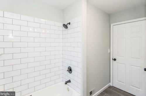 1915 Franklin St, Philadelphia PA 19122-2015 exterior