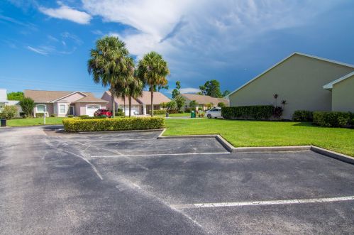 499 Casanova Cir, Fort Pierce FL  34986-1713 exterior