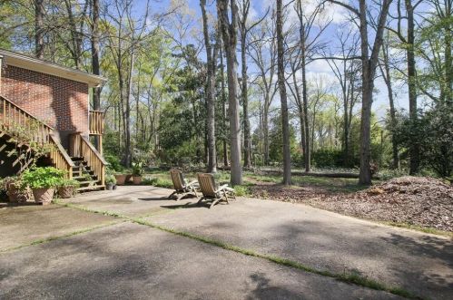 1270 Briardale Ln, Atlanta GA 30306-2624 exterior