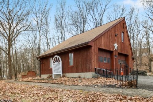 23 Forest Dr, Fredon NJ  07860-6847 exterior