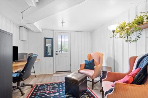 1572 Crestview Dr, Pittsburgh PA 15237-1507 exterior