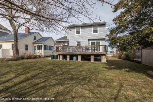 320 Elizabeth Ave, Point Pleasant Beach NJ 08742-4133 exterior